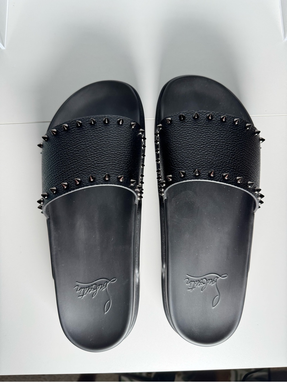 Christian Louboutin Pool Stud Slides Black Leather Mens Size 44 NEW - Picture 4 of 7